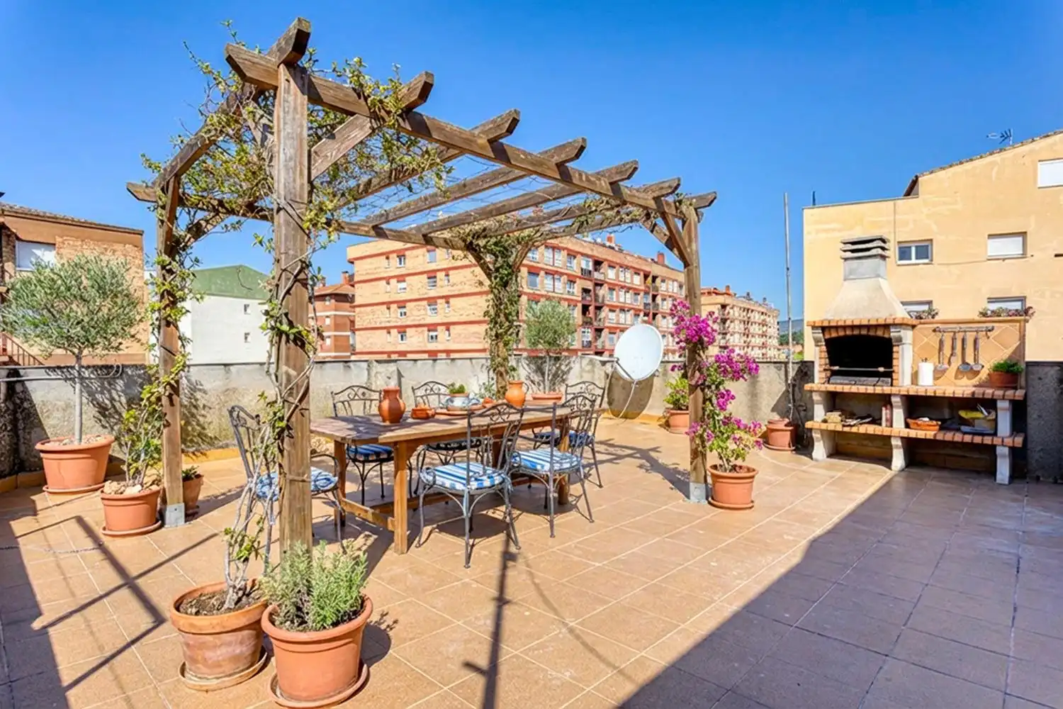 Terrasse von Wohnung zum Verkauf in Santa Margarida de Montbui mit Heizung, Terrasse und Abstellraum