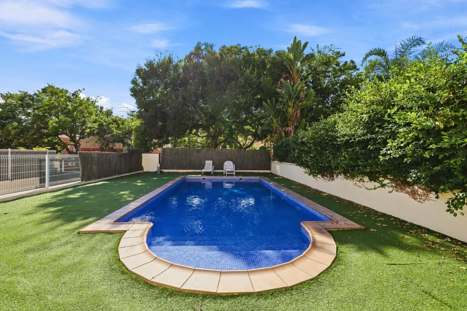 Casa amb piscina en venda a Canet de Mar, imagen 2