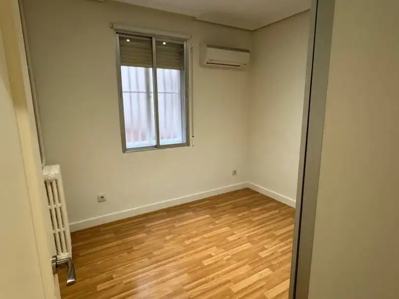 Flat for sale in CALLE PRINCIPE DE VERGARA 260, imagen 2