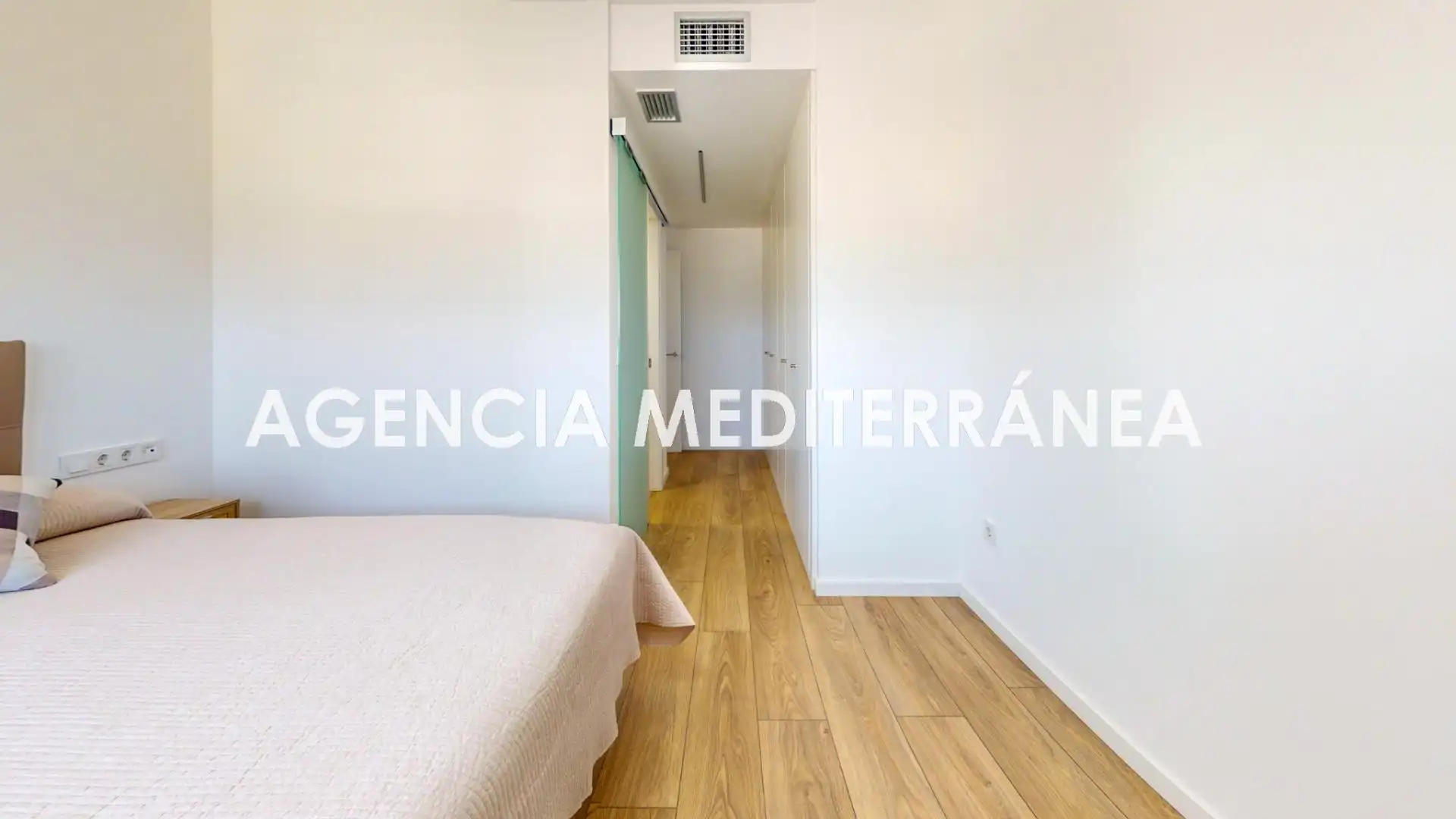 Habitación de Ático en venta en La Pobla de Farnals con Aire acondicionado, Calefacción y Terraza