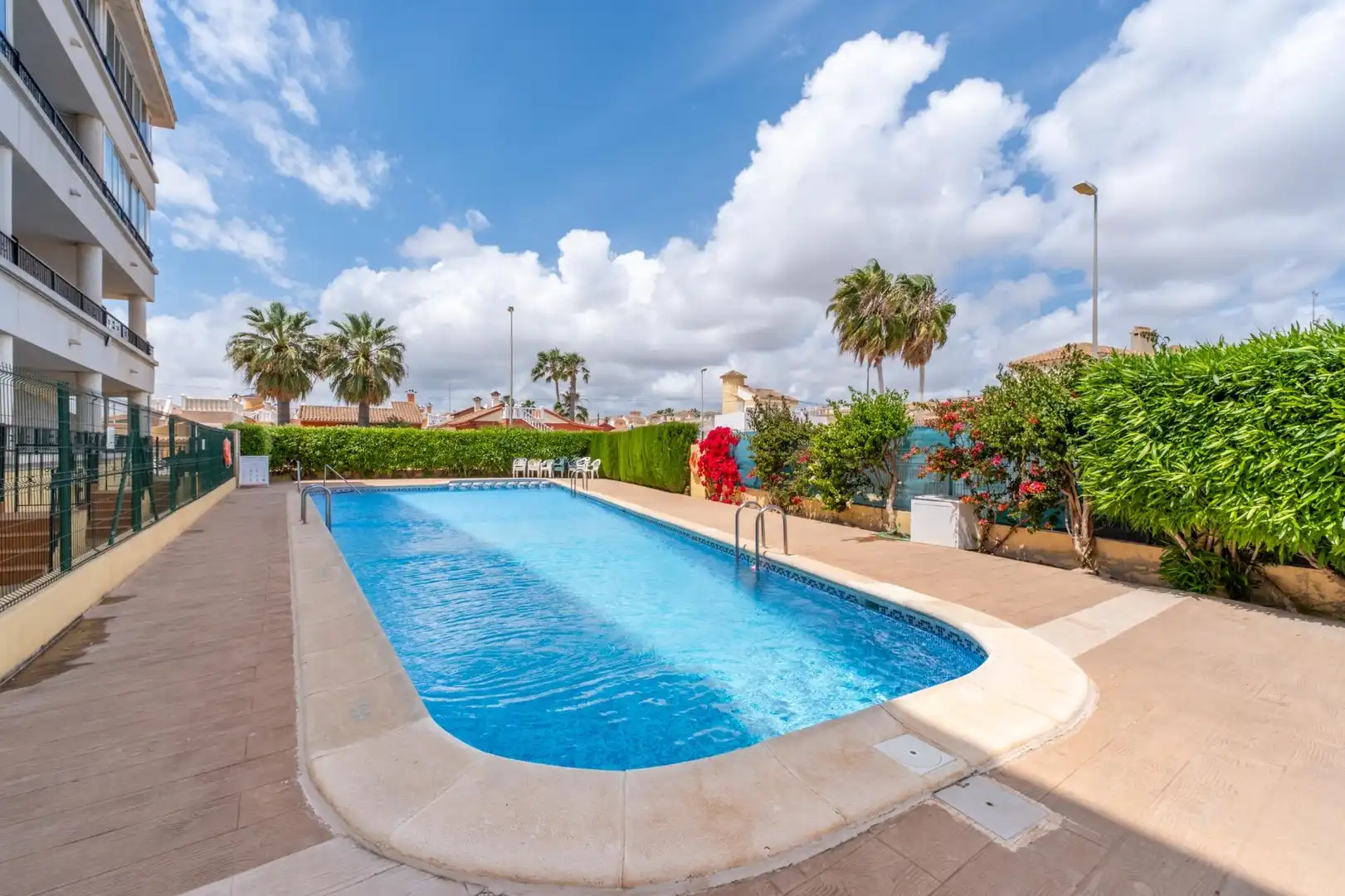 Schwimmbecken von Erdgeschoss zum Verkauf in Orihuela mit Klimaanlage, Heizung und Terrasse