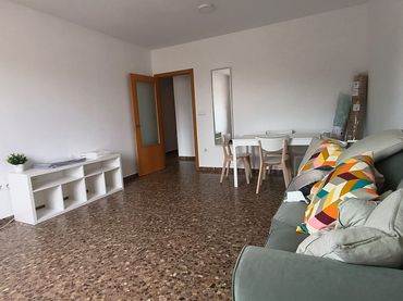 Pis amb balcó en venda a Albalat de la Ribera