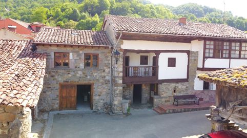 EL MOYÓN DE LA CORRALÁ UN CONJUNTO ÚNICO PARA CREAR TU REFUGIO EN LA MONTAÑA ASTURIANA
