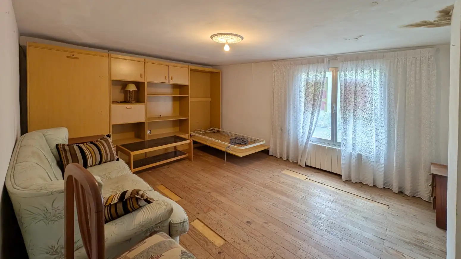 Sala d'estar de Casa o xalet en venda en Santiurde de Reinosa amb Calefacció