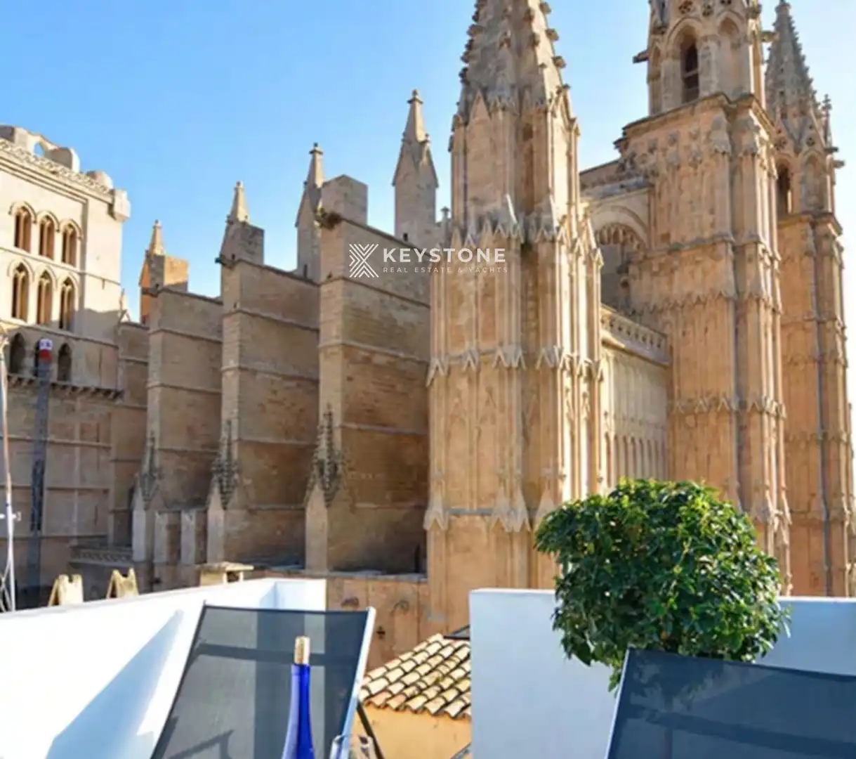 Außenansicht von Wohnung zur Miete in  Palma de Mallorca mit Klimaanlage, Terrasse und Möbliert