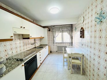 Piso con ascensor en venta en Paradai