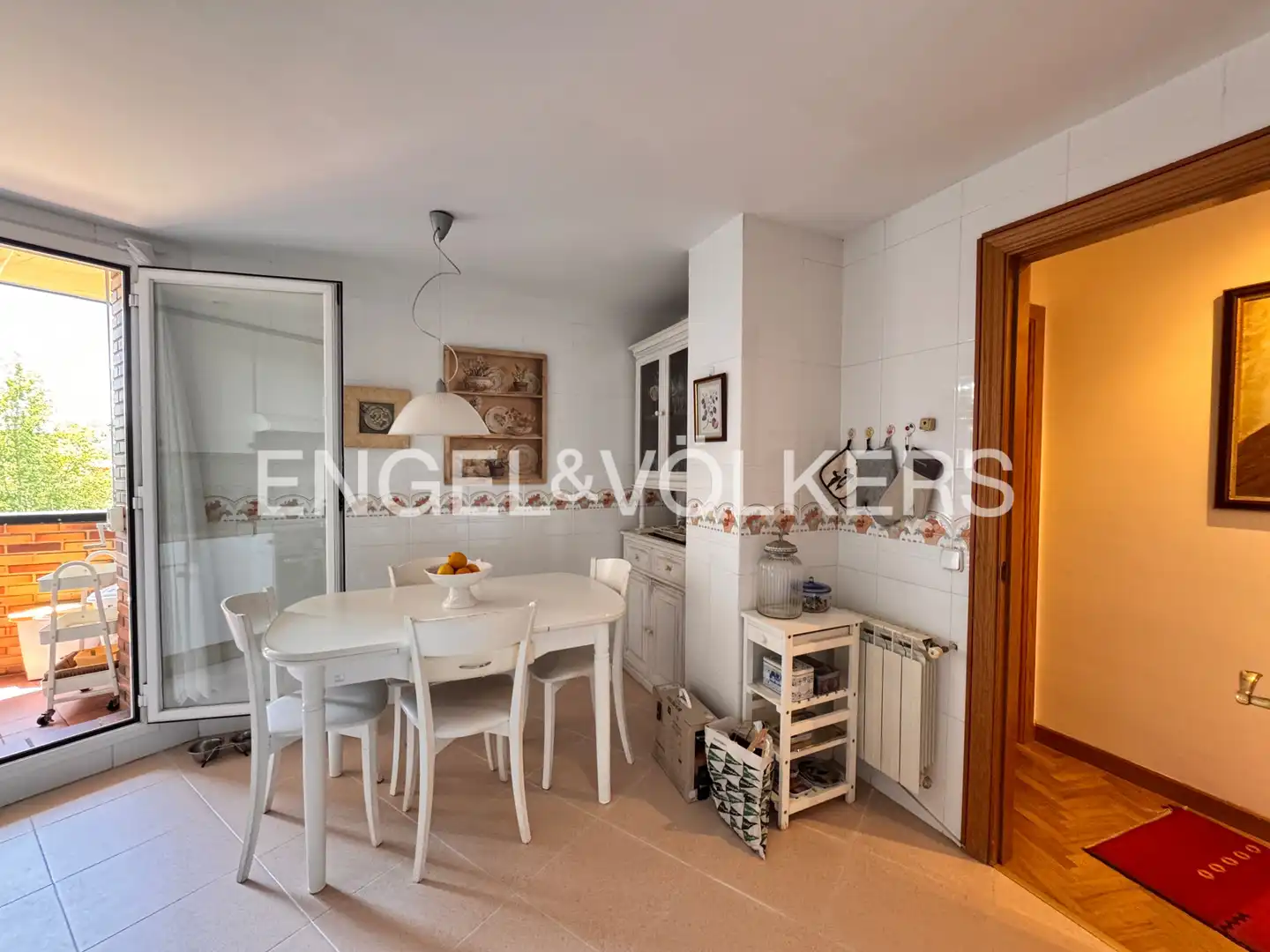 Comedor de Ático de alquiler en Majadahonda con Aire acondicionado, Calefacción y Jardín privado
