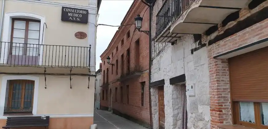 Gebäude zum Verkauf in Valverdes, 2, Portillo