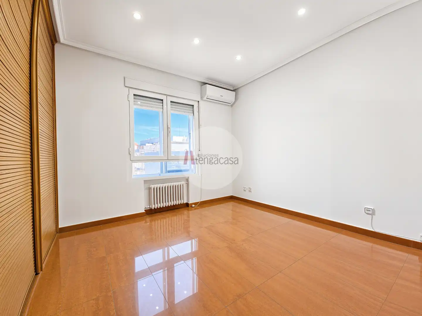 Flat for rent in Madrid  with Air Conditioner, Heating and Oven
