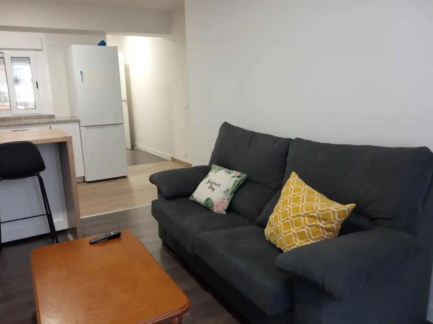 Living room of Flat for rent in Ourense Capital   with Heating, Terrace and Furnished