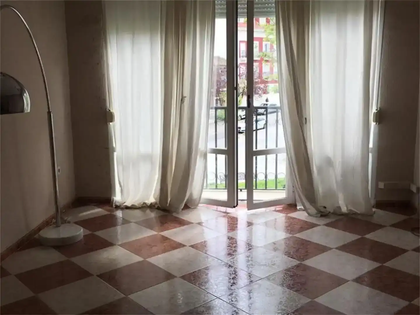 Piso en venta en Aranjuez con Balcón