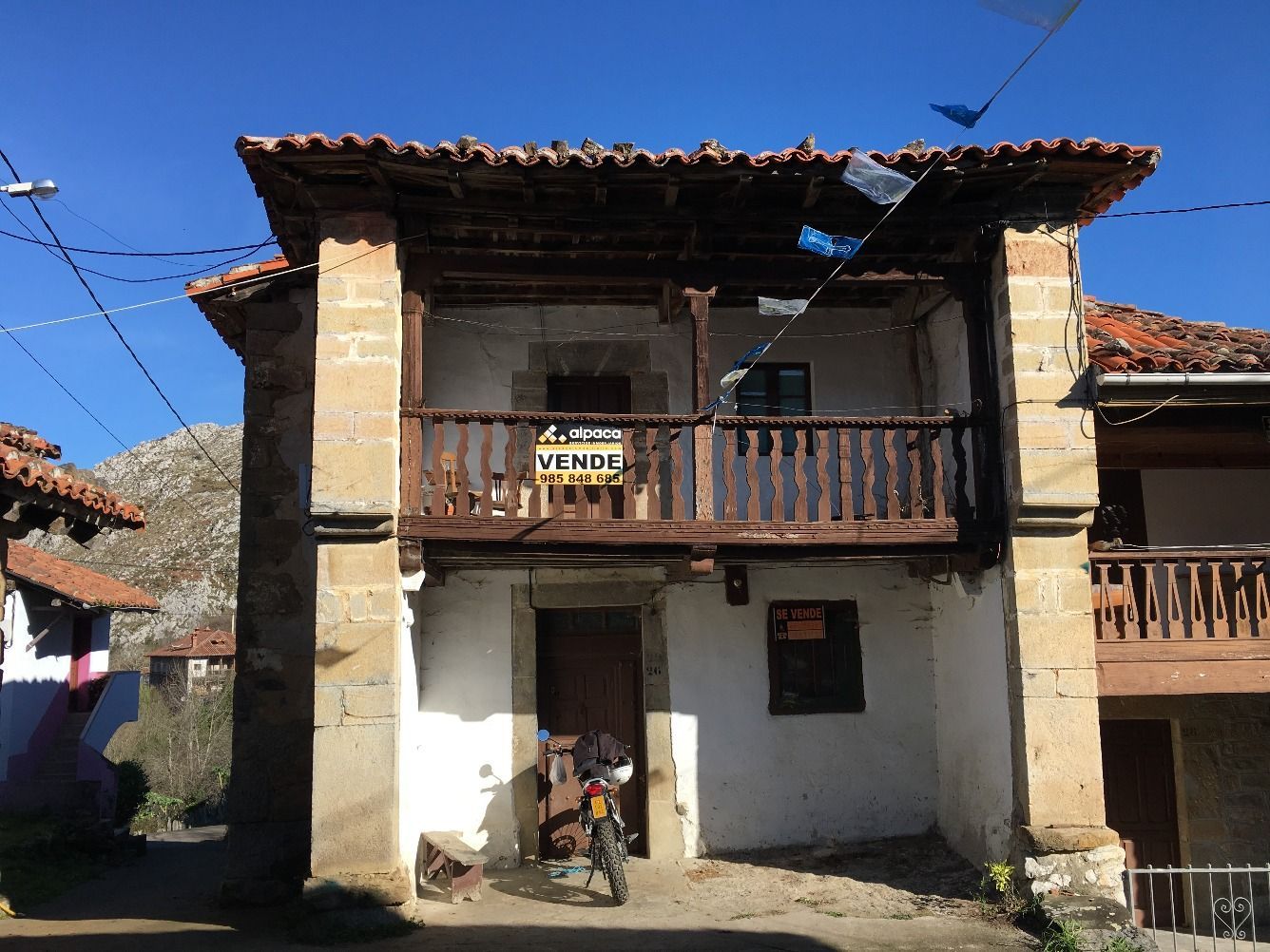 Vista exterior de Casa o xalet en venda en Amieva amb Jardí privat