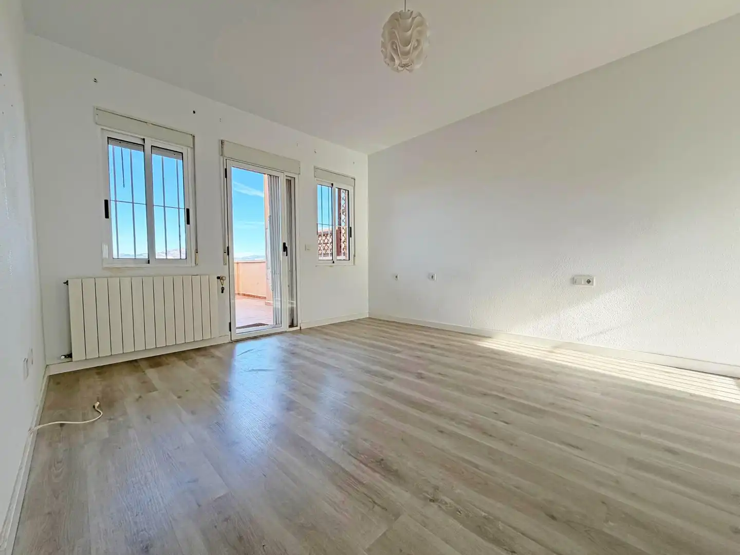 Dormitori de Casa o xalet en venda en Alicante / Alacant amb Calefacció, Jardí privat i Terrassa