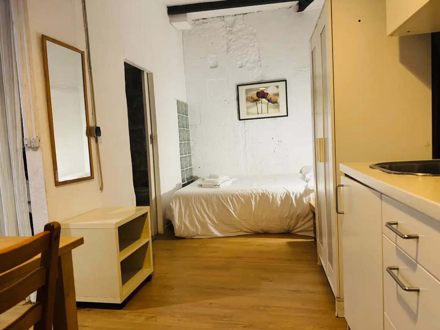 Dormitori de Estudi de lloguer en Barcelona amb Aire condicionat, Parquet i Moblat