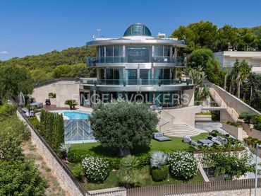 Casa amb piscina en venda a Can Girona - Terramar - Vinyet