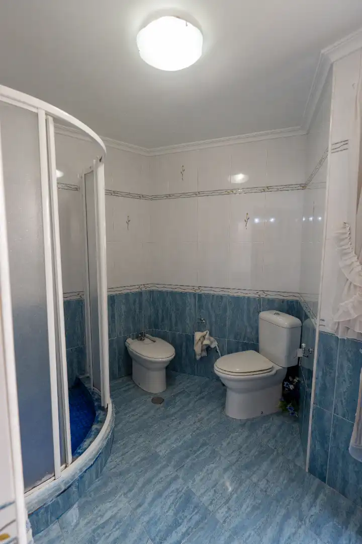 Baño de Piso en venta en Ibi con Trastero y Amueblado