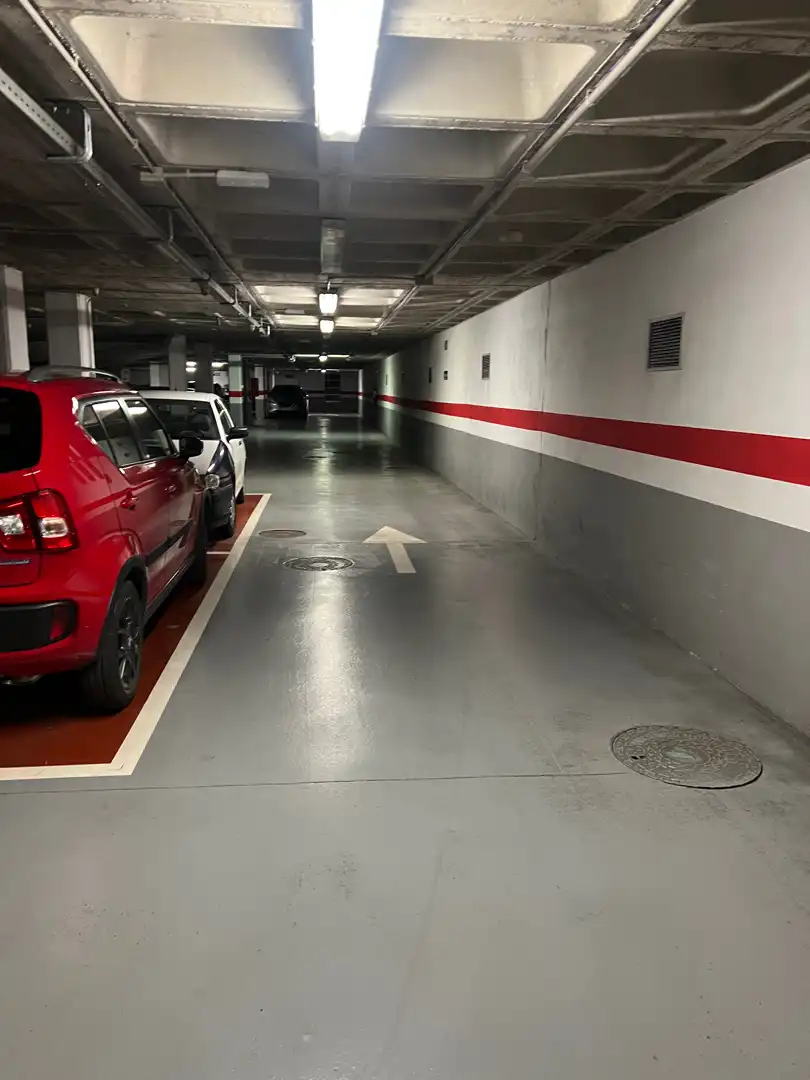 Einzelparkplatz mit Aufzug zum Verkauf in Plaza Cataluña, imagen 2