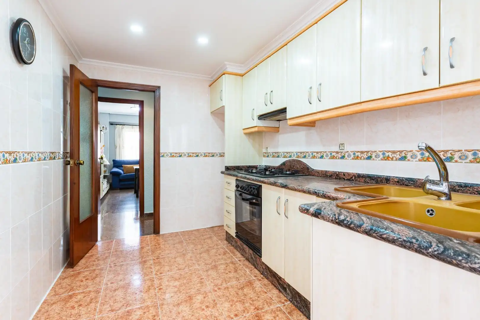 Flat with terrace for sale in Calle de Alcácer, imagen 3