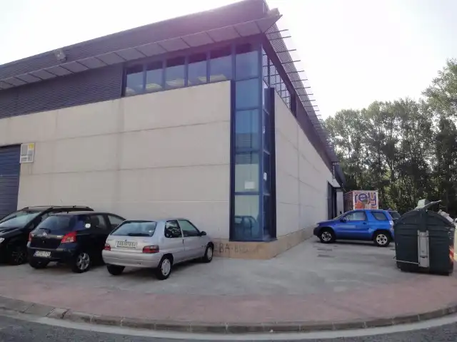 Nave industrial con ascensore in vendita a Calle Ezkaba 13, imagen 3