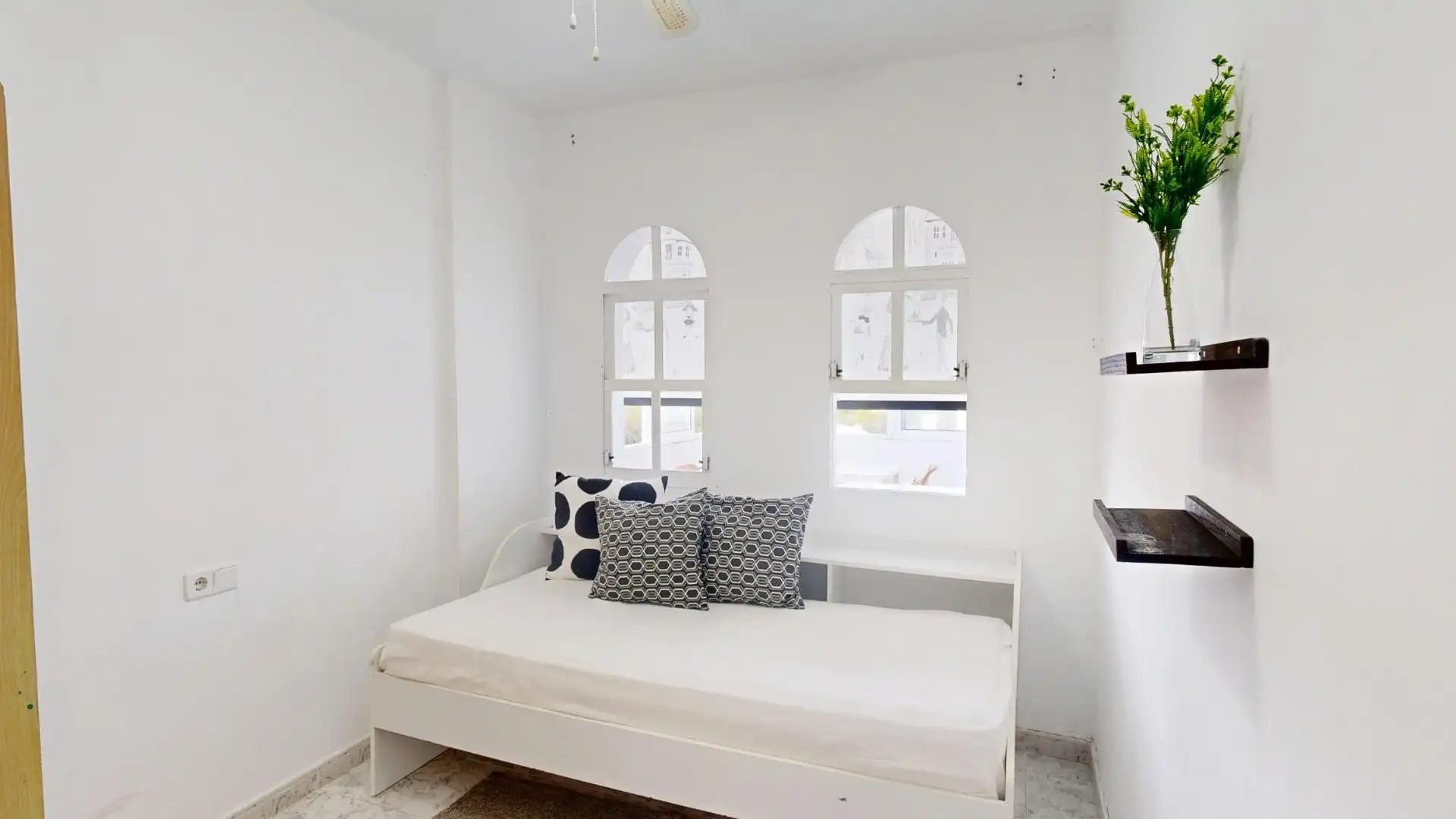 Habitación de Casa o chalet en venta en Orihuela con Terraza, Amueblado y Balcón
