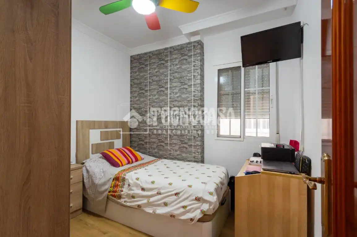Habitación de Piso en venta en Vélez-Málaga con Aire acondicionado, Calefacción y Balcón