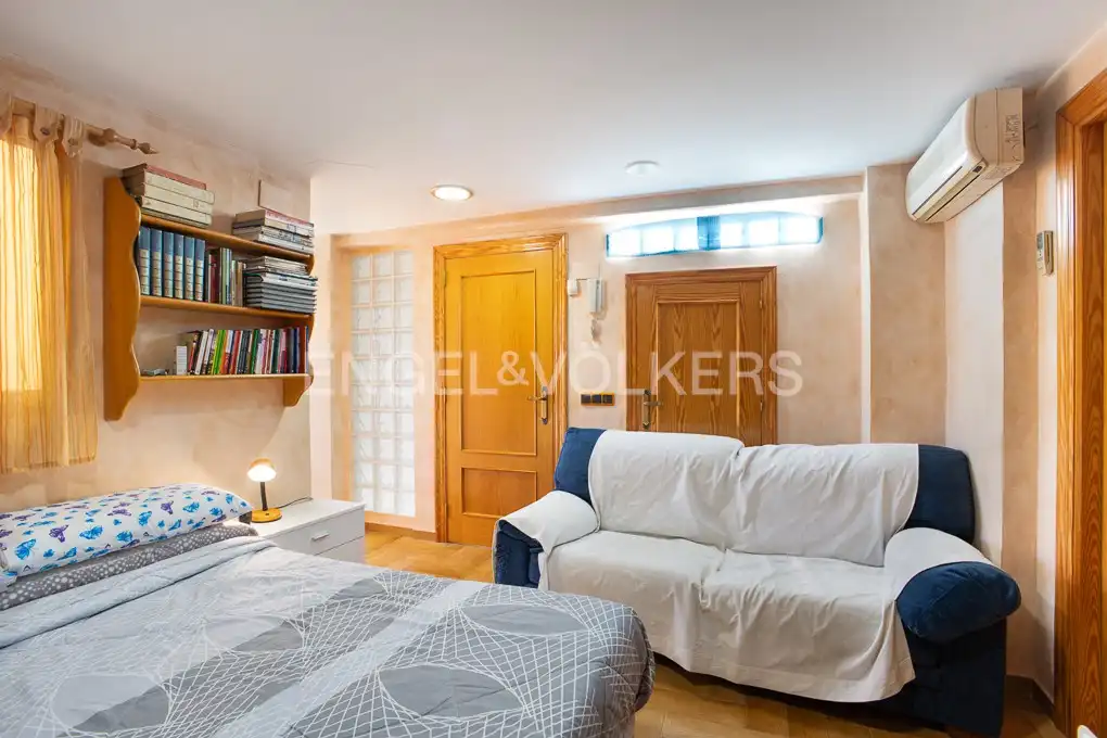Bedroom of Houses for sale in Alcublas  with Air Conditioner, Heating and Terrace