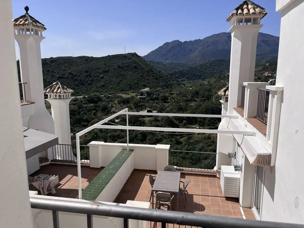 Terrassa de Apartament de lloguer en Estepona amb Calefacció, Terrassa i Moblat