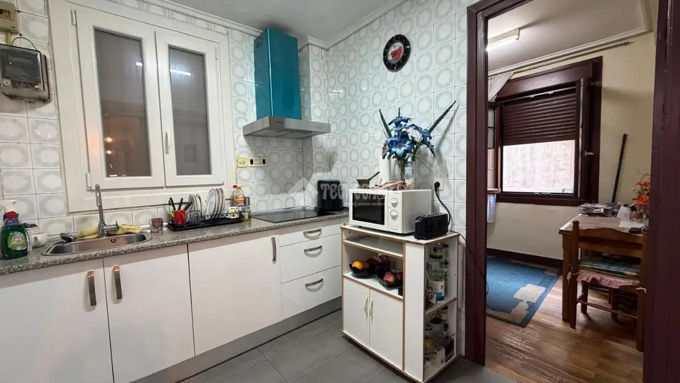 Kitchen of Flat for sale in Bilbao   with Parquet flooring and Balcony