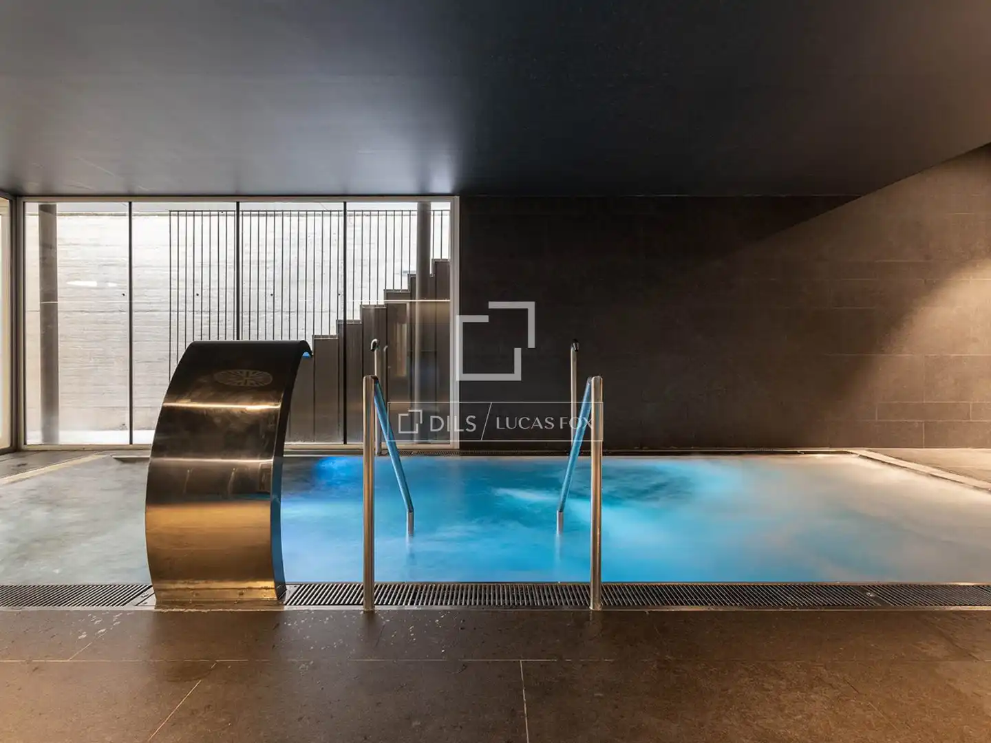 Piscina de Piso en venta en Barcelona con Aire acondicionado, Calefacción y Terraza