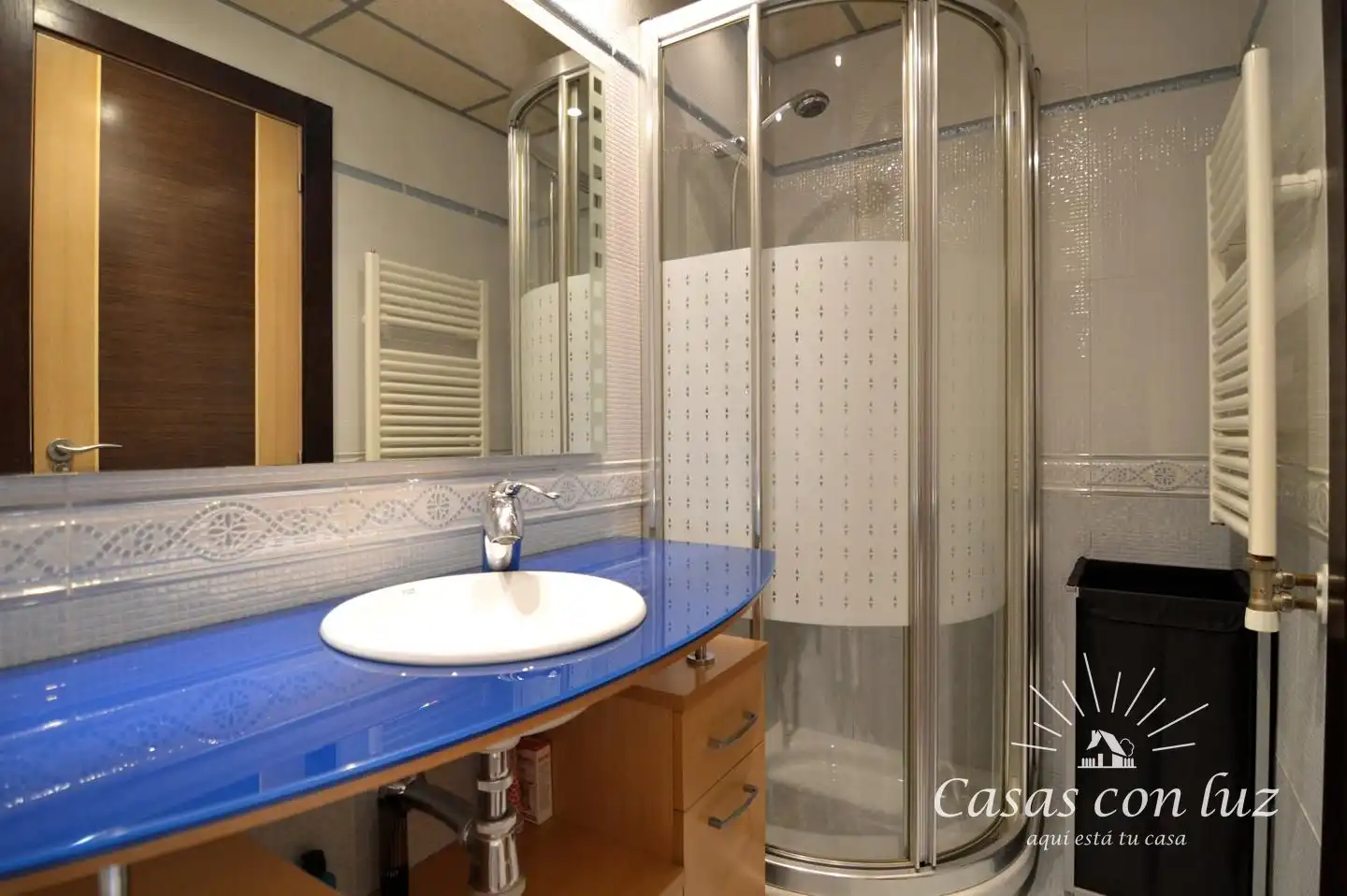 Bany de Casa o xalet en venda en Zaragoza amb Aire condicionat, Calefacció i Jardí privat