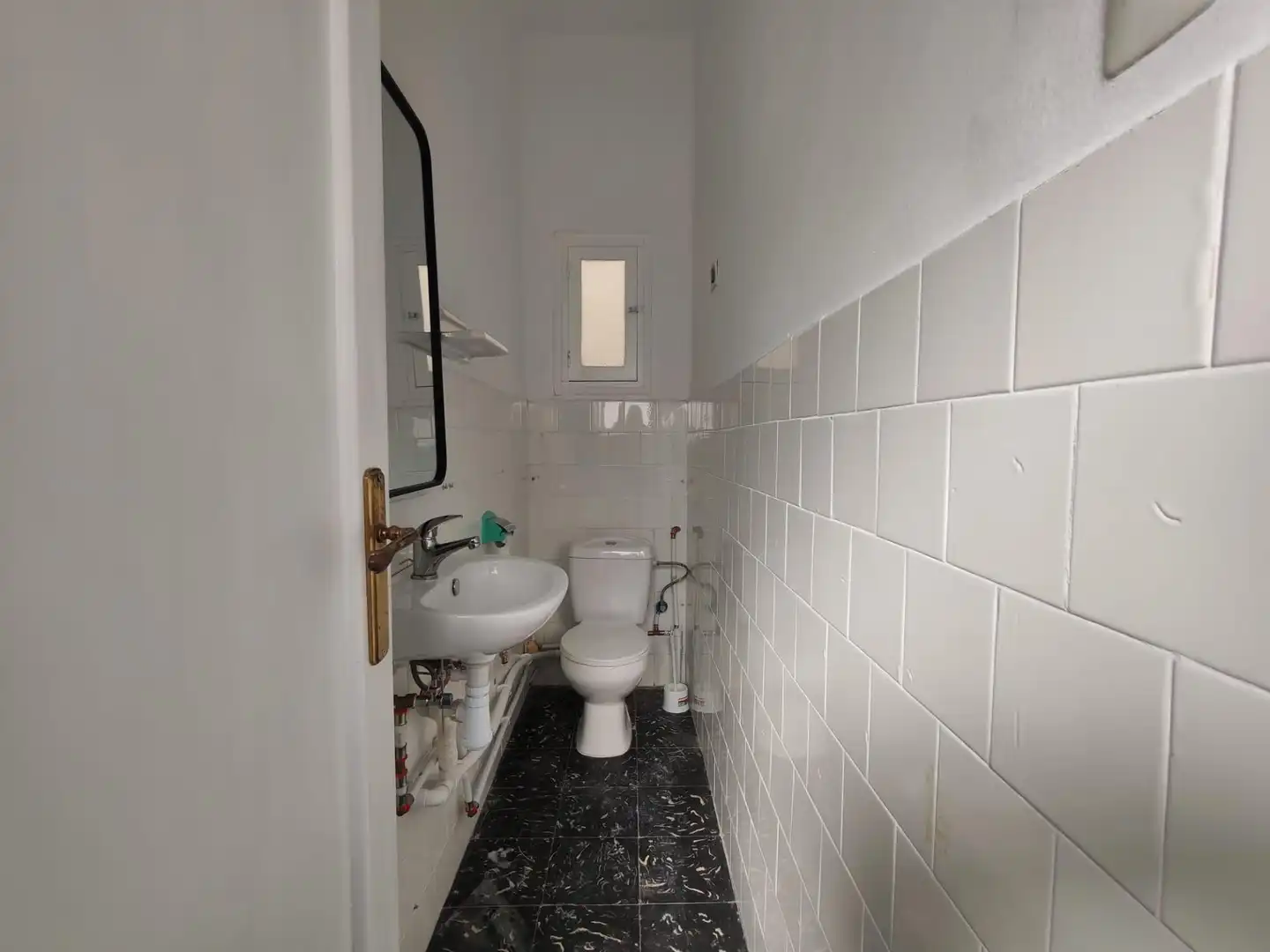 Baño de Oficina de alquiler en Valencia con Aire acondicionado