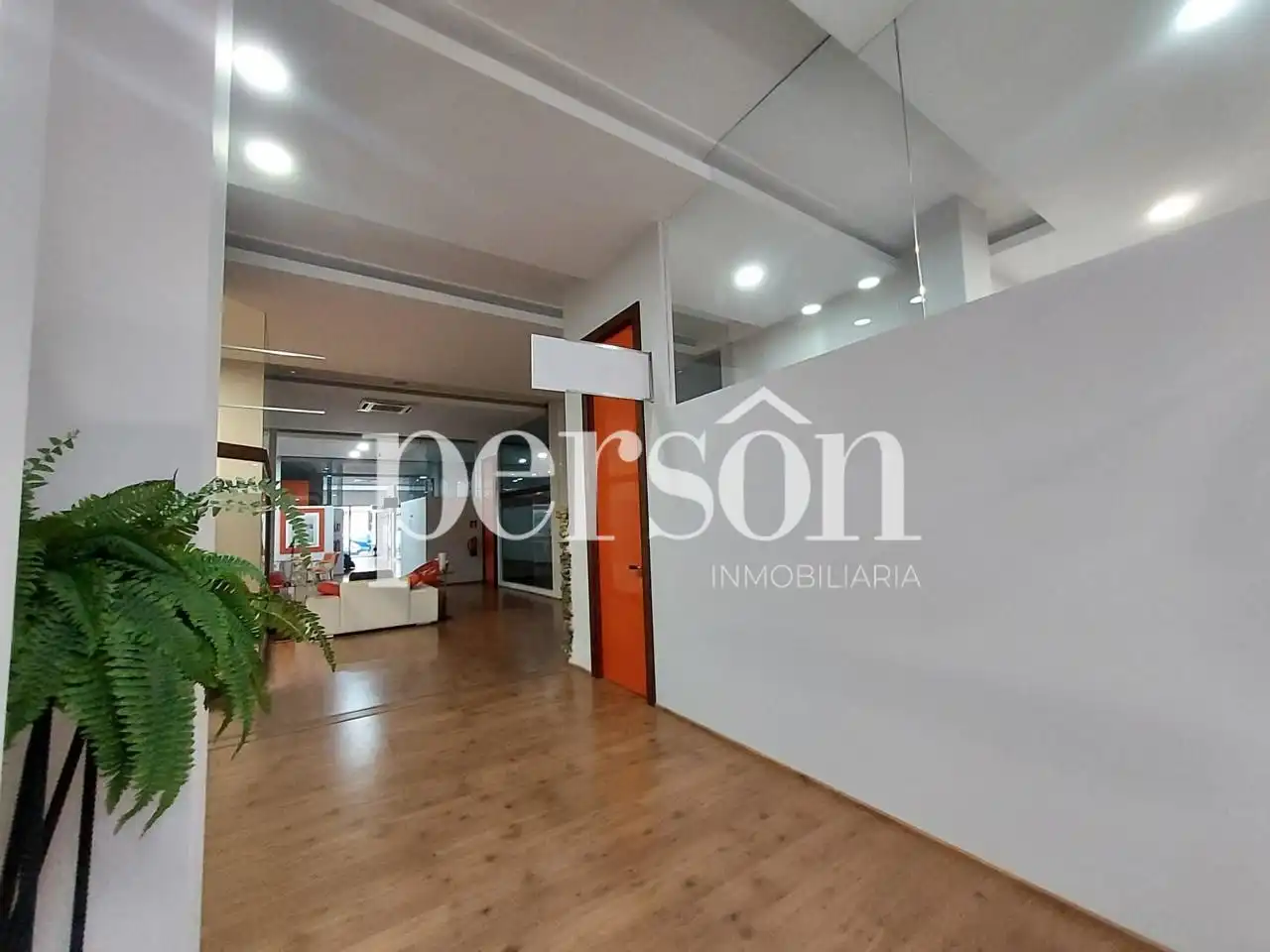 Oficina de lloguer en Extramurs