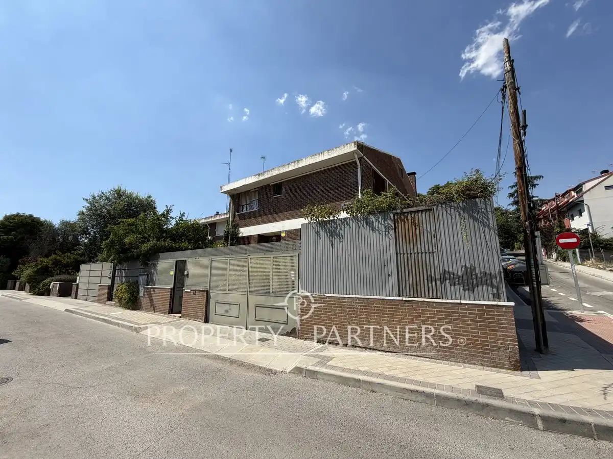 Adossat amb piscina en venda a Calle de Ramón Pulido, imagen 20