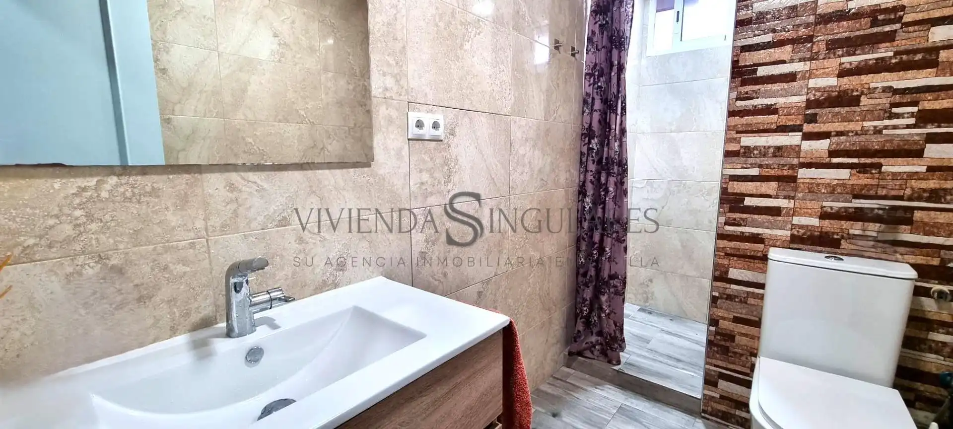 Baño de Piso en venta en Sevilla con Aire acondicionado, Calefacción y Terraza
