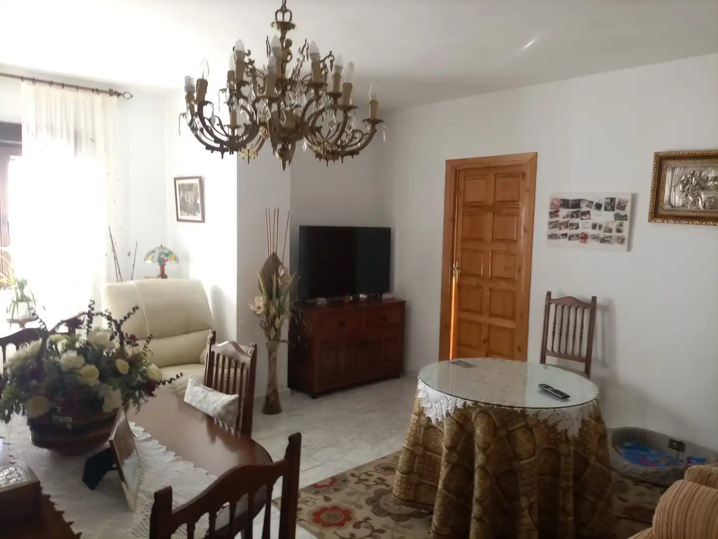 Sala d'estar de Casa o xalet en venda en Alpujarra de la Sierra amb Aire condicionat, Calefacció i Jardí privat
