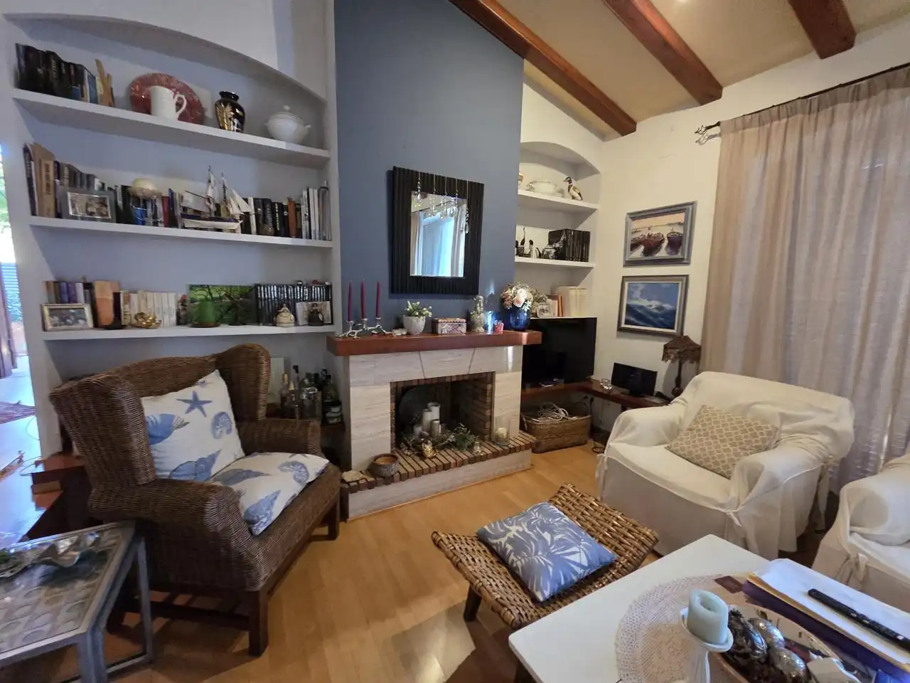Sala d'estar de Casa o xalet en venda en Tarragona amb Aire condicionat, Jardí privat i Terrassa