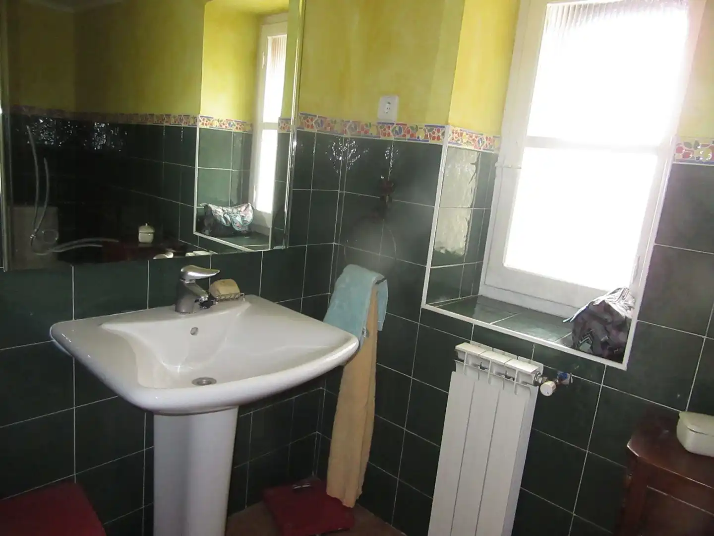 Baño de Finca rústica en venta en Villanúa con Calefacción, Terraza y Trastero