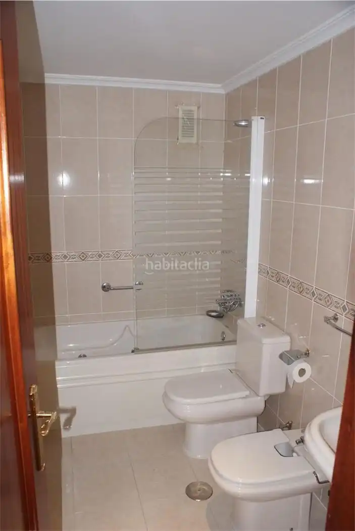 Piso con ascensor en venta en Calle los Hornos 43