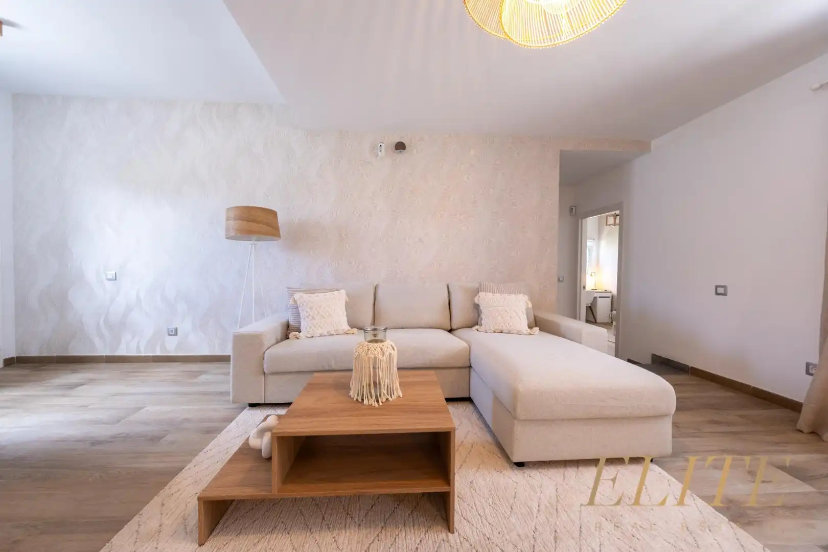 Living room of Detached homes for sale in San Bartolomé de Tirajana  with Air Conditioner, Private garden and Terrace