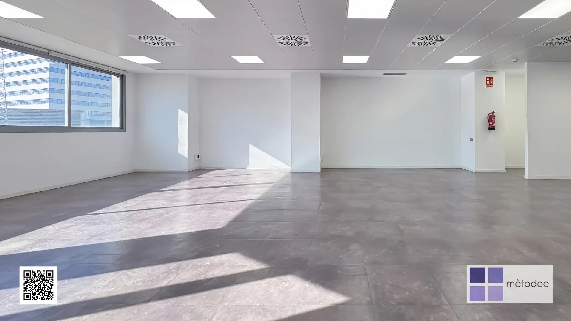 Büro zur Miete in Esplugues de Llobregat mit Klimaanlage und Heizung