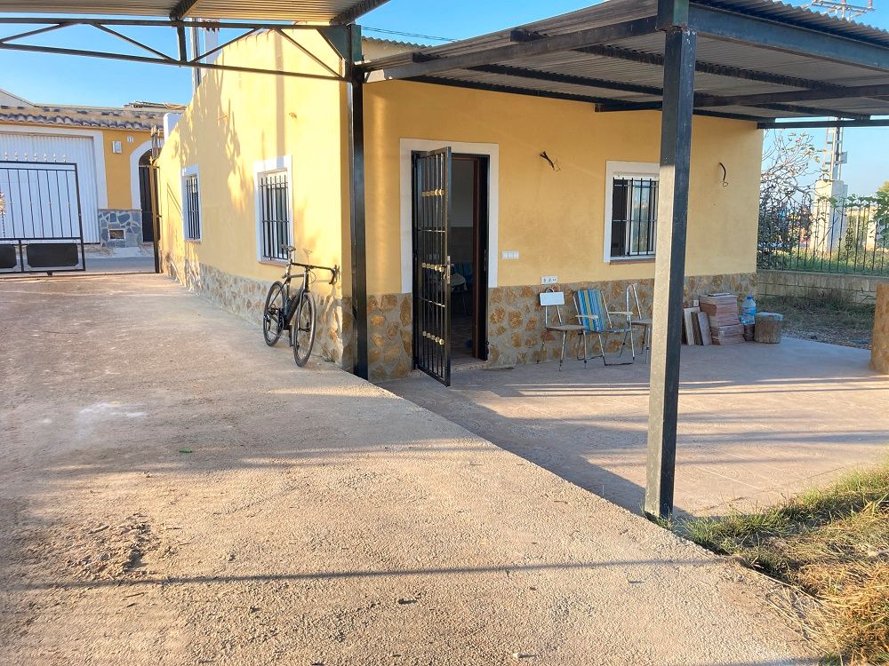 Country house for sale in Almoradí