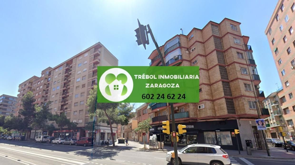 Vista exterior de Piso en venta en  Zaragoza Capital con Calefacción, Parquet y Terraza