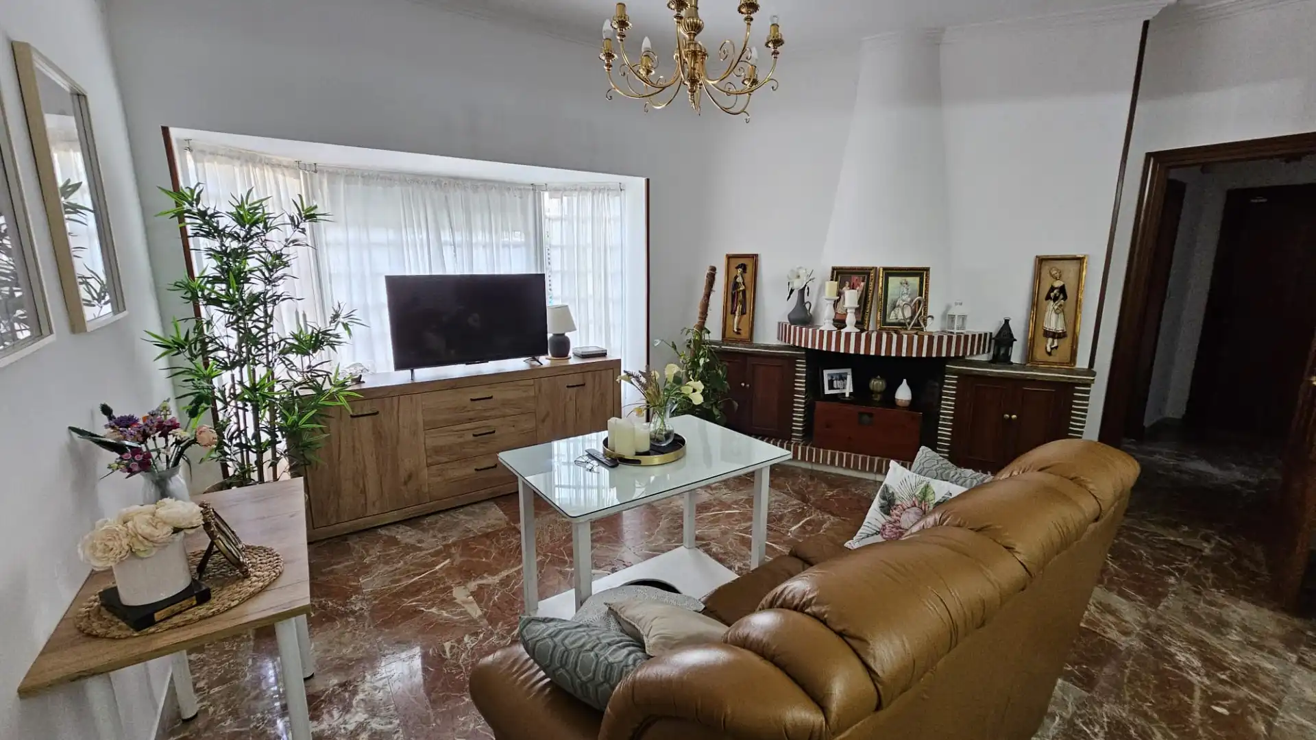 Sala d'estar de Casa o xalet en venda en Jerez de la Frontera amb Jardí privat i Traster