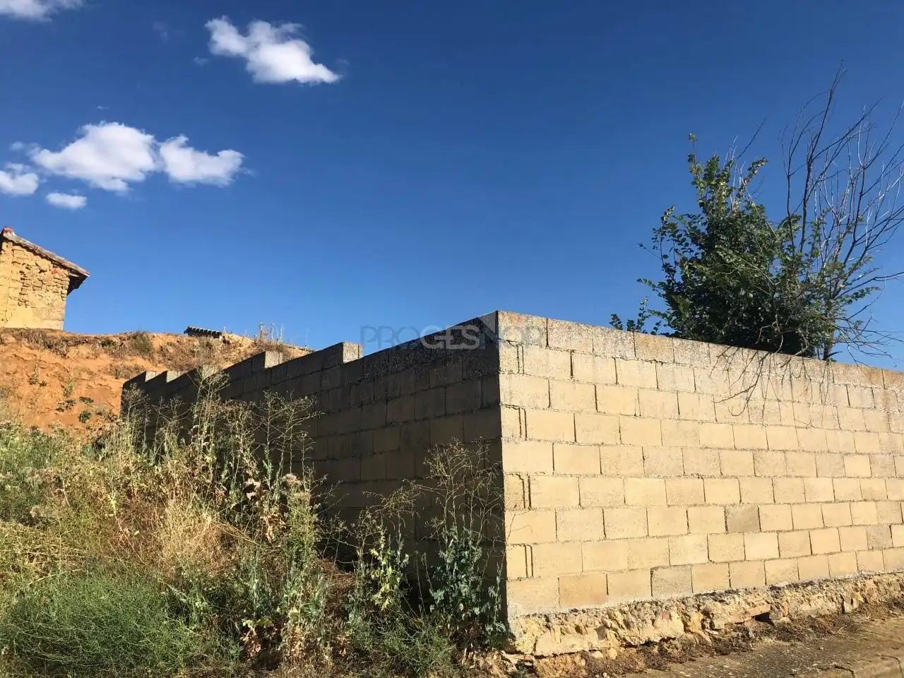 Residencial en venda en Gradefes