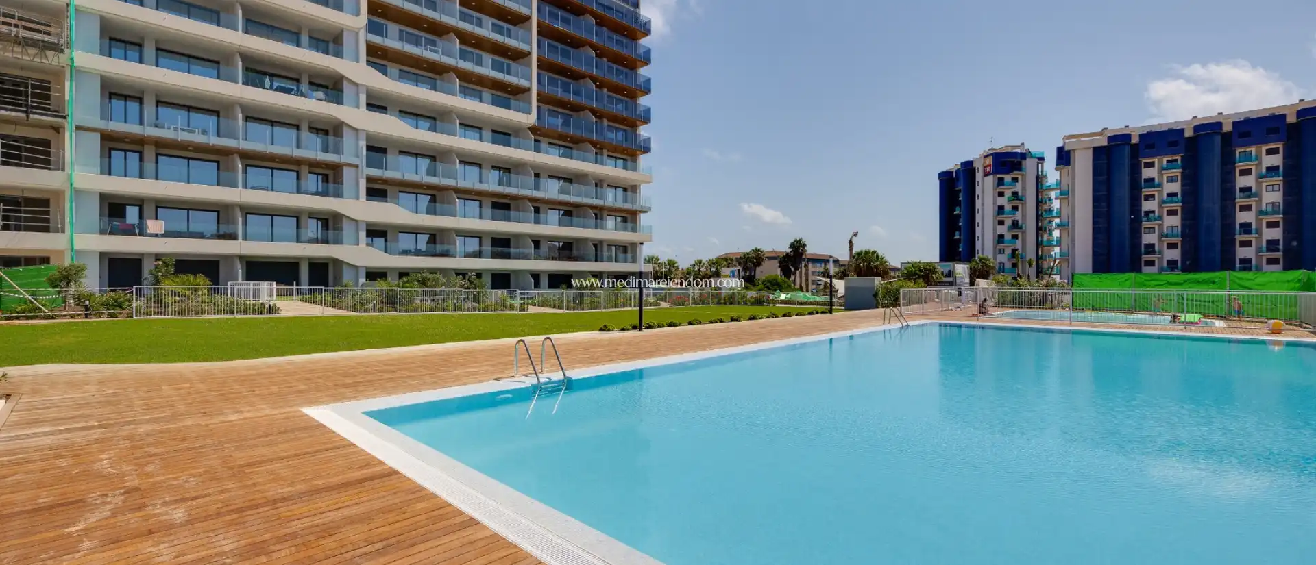 Swimming pool of Flat for sale in Orihuela  with Air Conditioner, Heating and Private garden