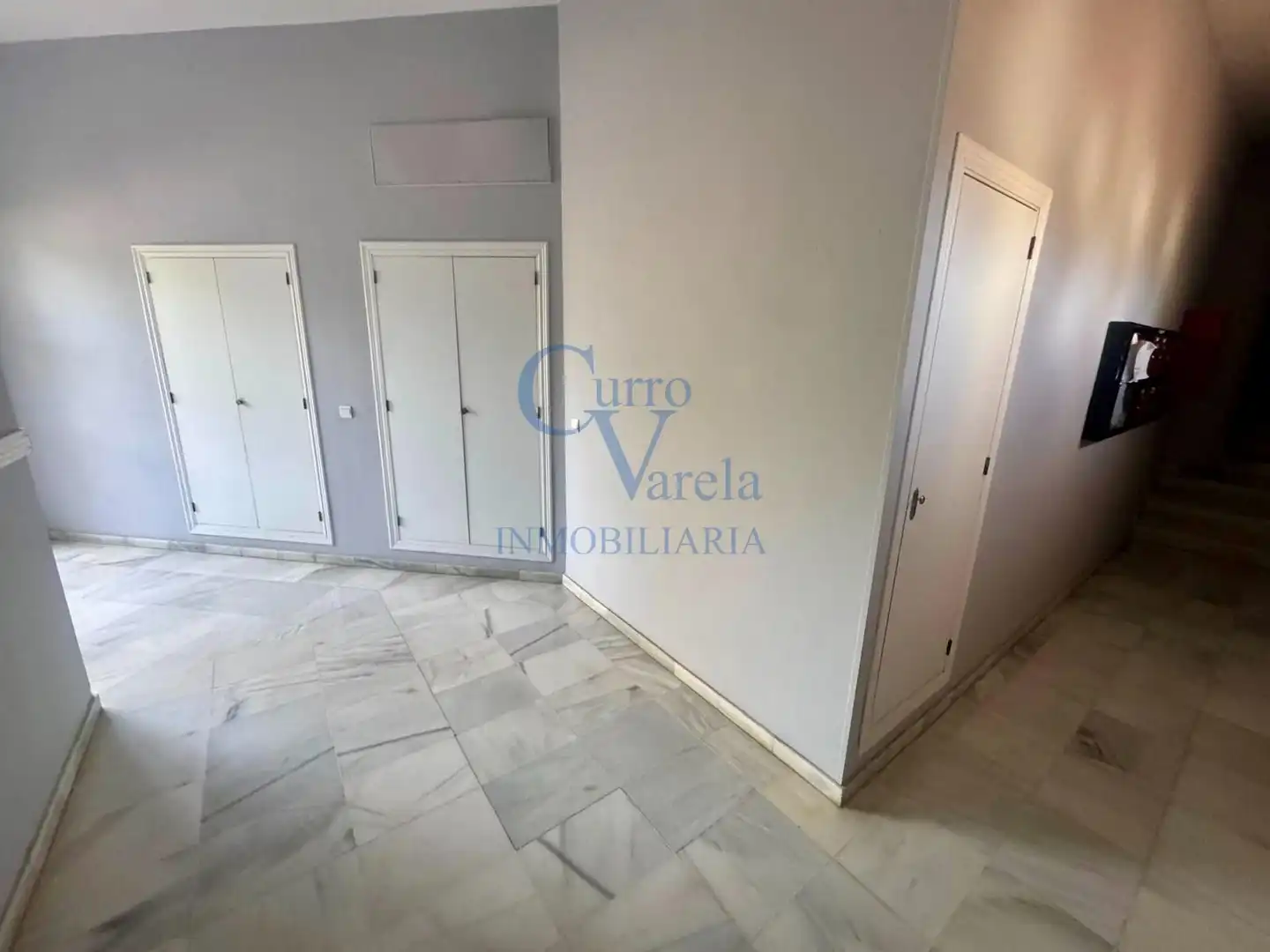 Piso en venta en Dos Hermanas con Aire acondicionado, Calefacción y Jardín privado