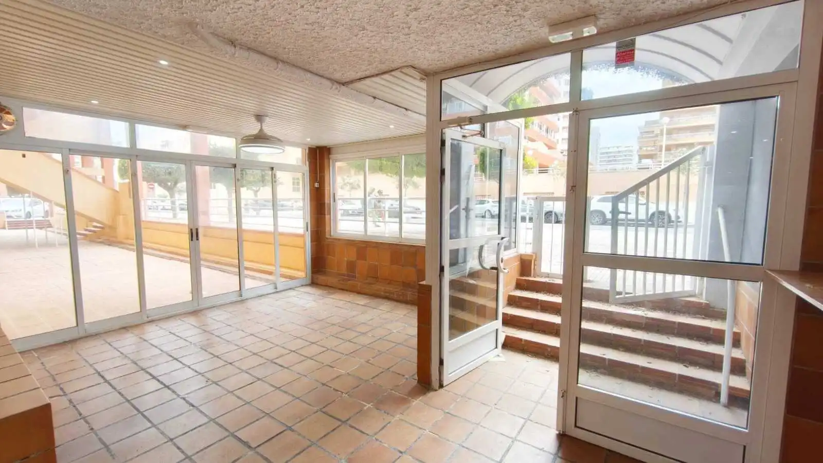 Local commercial à vendre à Tavernes de la Valldigna, imagen 3