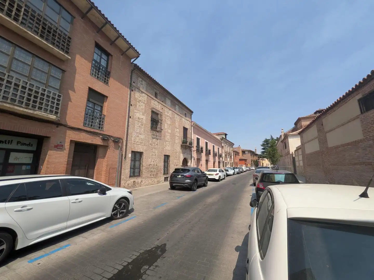 Vista exterior de Piso en venta en Alcalá de Henares con Calefacción