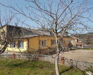 Vista exterior de Casa o xalet en venda en Vigo  amb Calefacció, Jardí privat i Terrassa