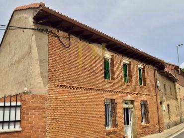 Haus mit Garten zum Verkauf in Calle Real 8